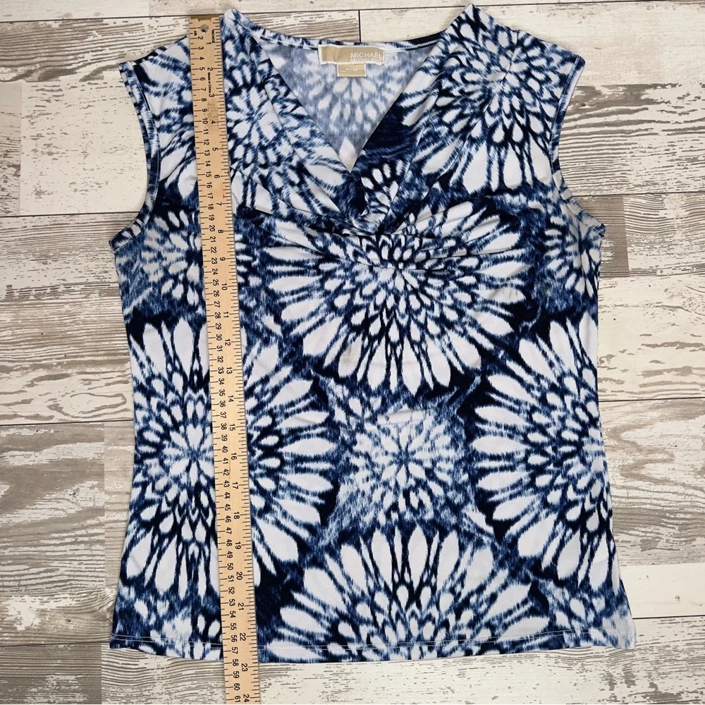 Michael Kors Petite Medium Sleeveless Abstract Floral‎ Top Blue White V-Neck